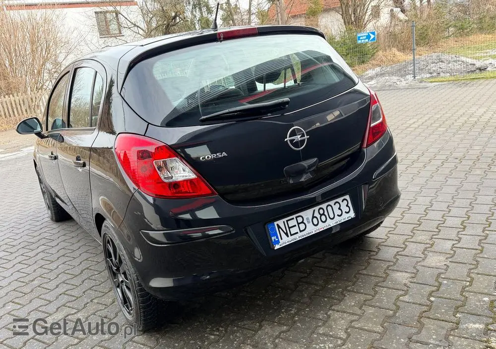 OPEL Corsa 
