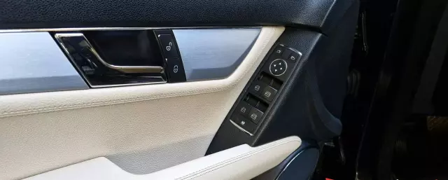 MERCEDES-BENZ Klasa C 