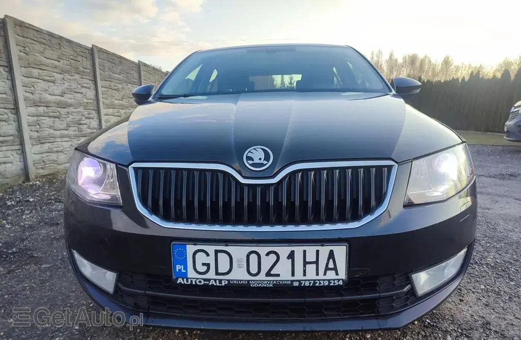 SKODA Octavia 