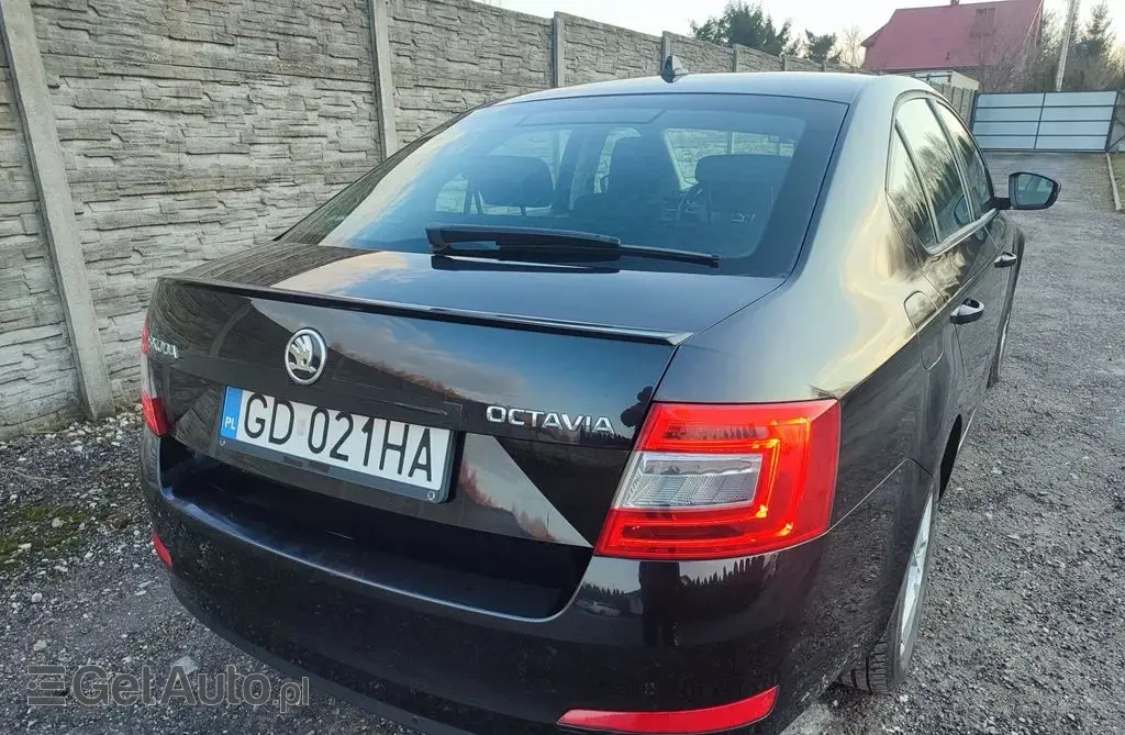 SKODA Octavia 