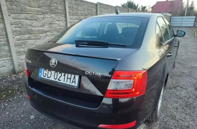 SKODA Octavia 