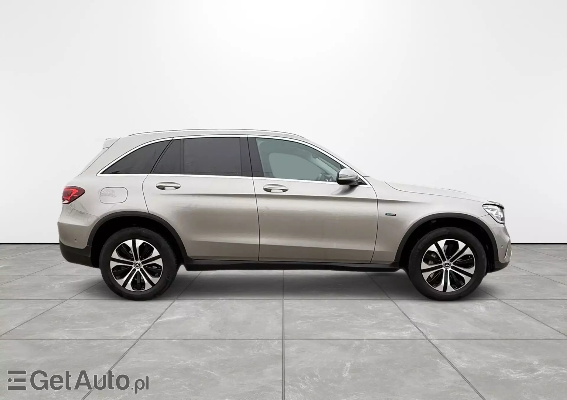 MERCEDES-BENZ GLC 300 e 4Matic 9G-TRONIC