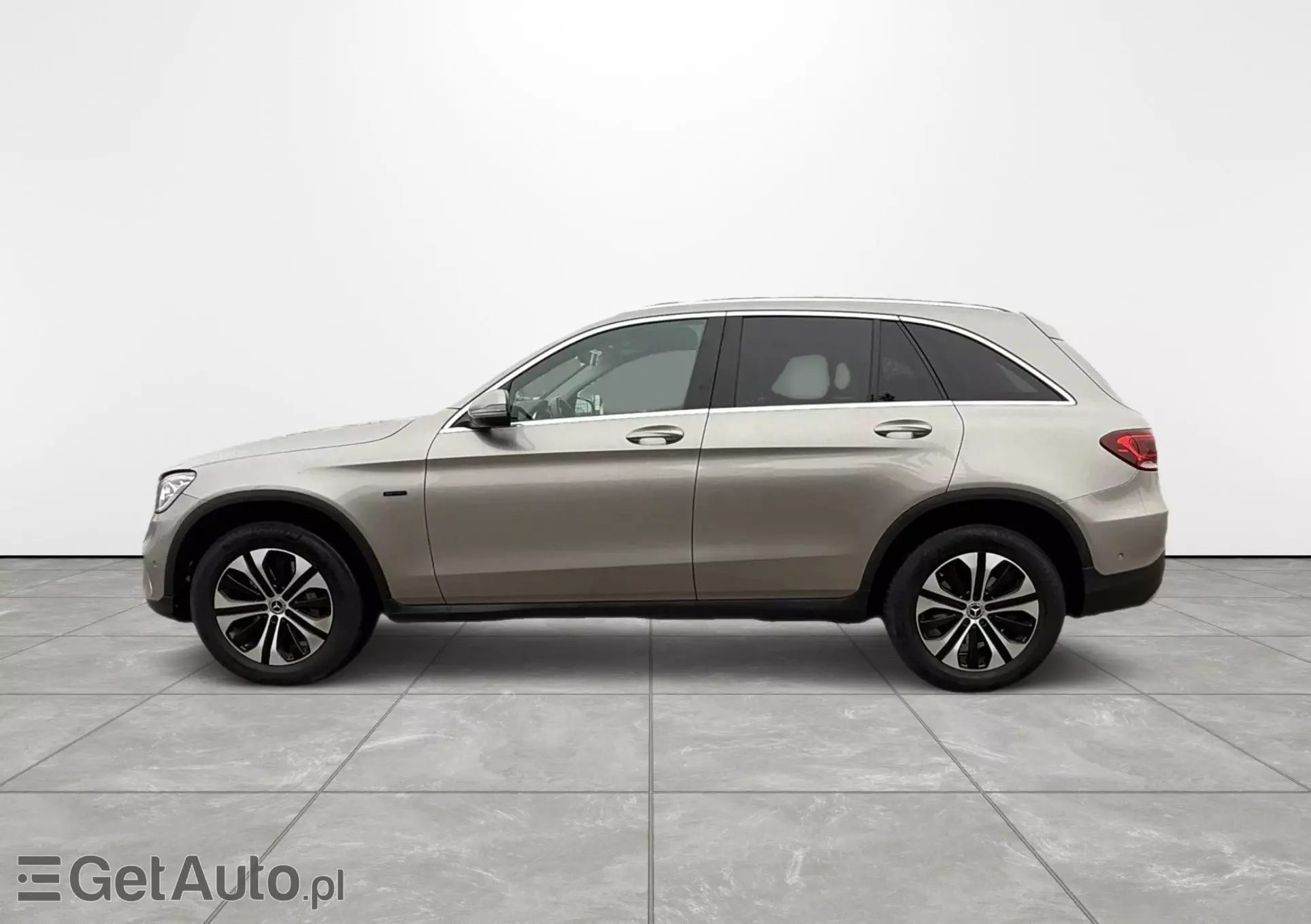 MERCEDES-BENZ GLC 300 e 4Matic 9G-TRONIC