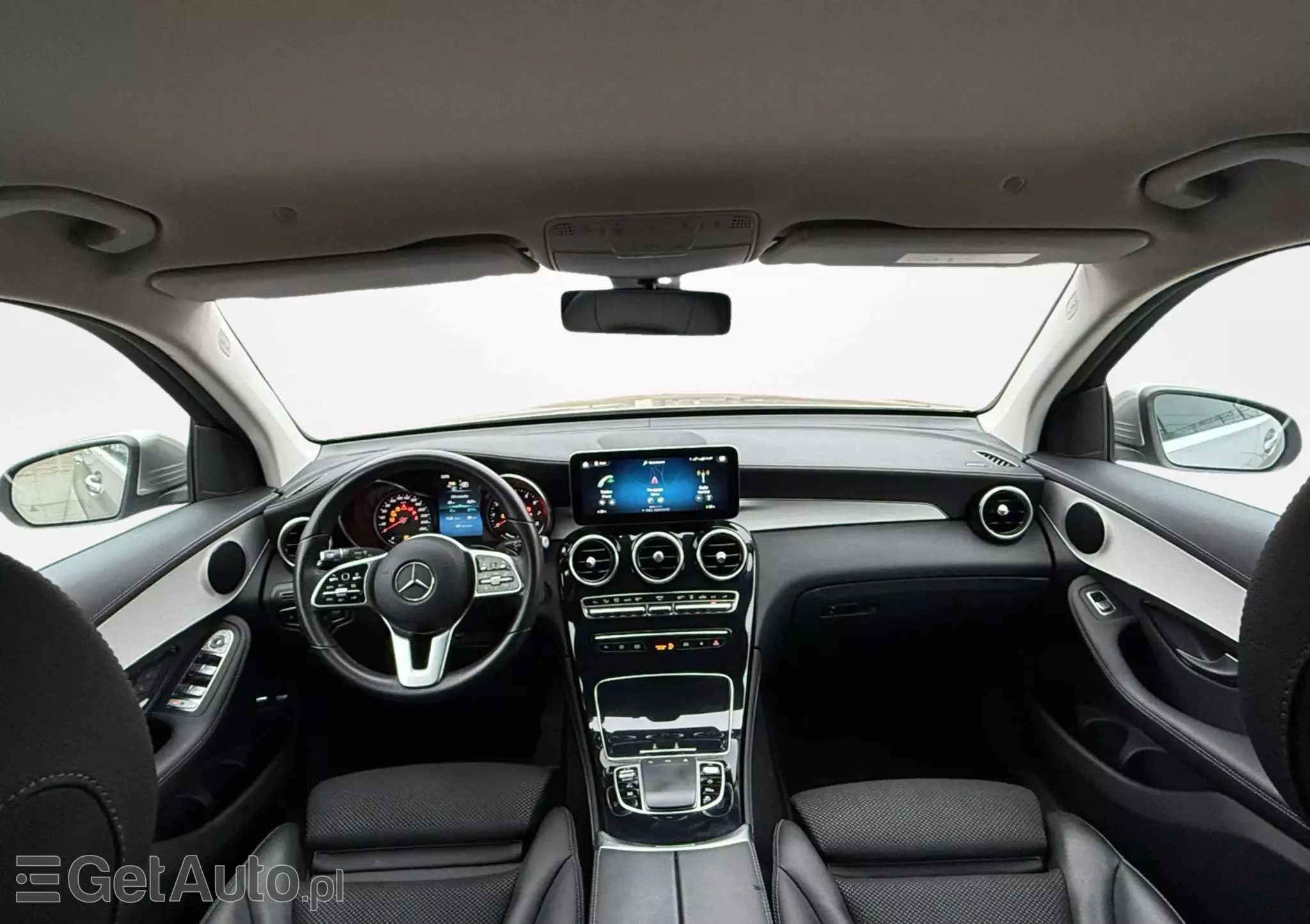 MERCEDES-BENZ GLC 300 e 4Matic 9G-TRONIC