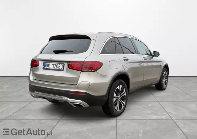 MERCEDES-BENZ GLC 300 e 4Matic 9G-TRONIC
