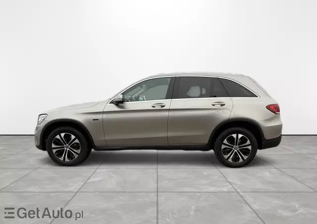 MERCEDES-BENZ GLC 300 e 4Matic 9G-TRONIC
