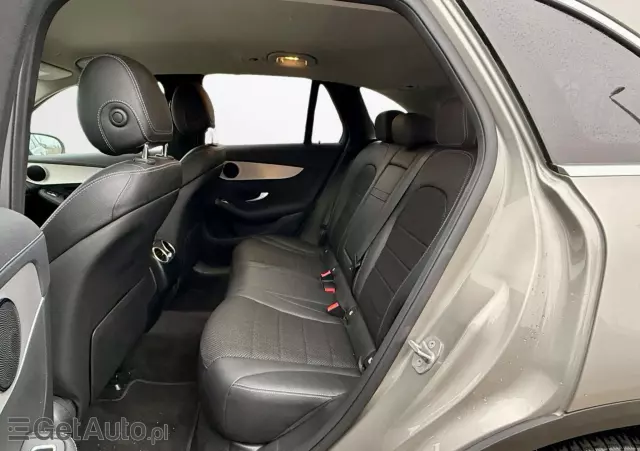 MERCEDES-BENZ GLC 300 e 4Matic 9G-TRONIC