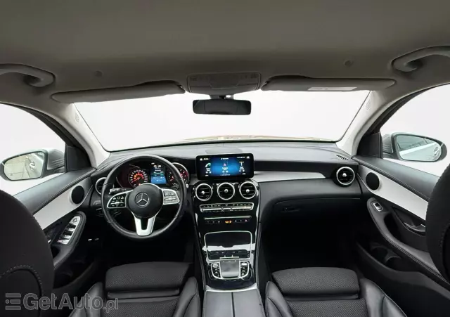 MERCEDES-BENZ GLC 300 e 4Matic 9G-TRONIC