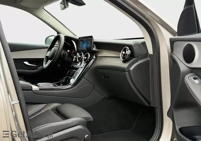 MERCEDES-BENZ GLC 300 e 4Matic 9G-TRONIC