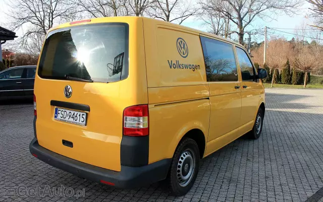 VOLKSWAGEN T5 