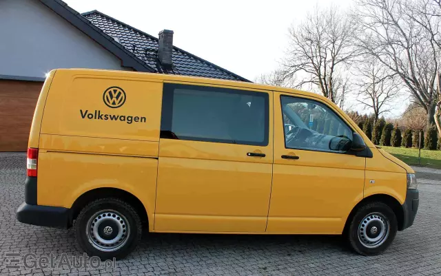 VOLKSWAGEN T5 