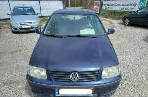 VOLKSWAGEN Polo 