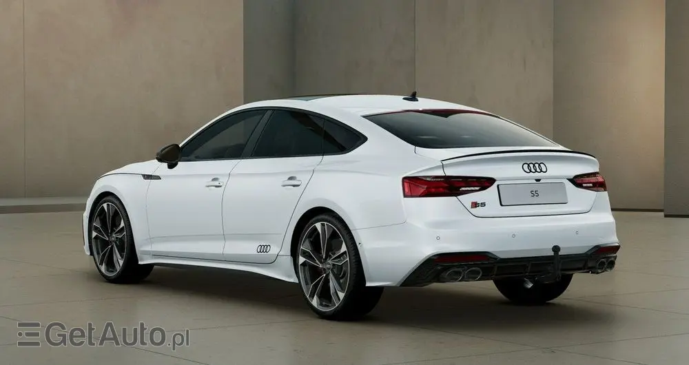 AUDI S5 