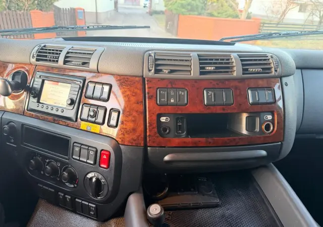 DAF CF330 /ACC/ Euro6 /Izoterma/4x2/Winda/BOK OTWIERANY /Man/Scania/Mercedes 