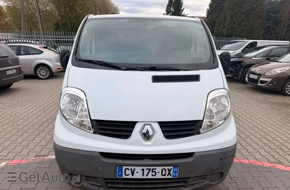 RENAULT Trafic Vivaro Opel LONG dlugi 2.0 dci 