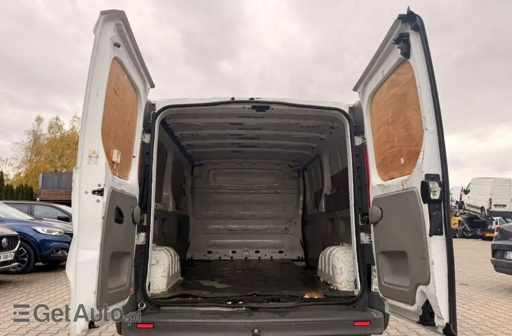 RENAULT Trafic Vivaro Opel LONG dlugi 2.0 dci 