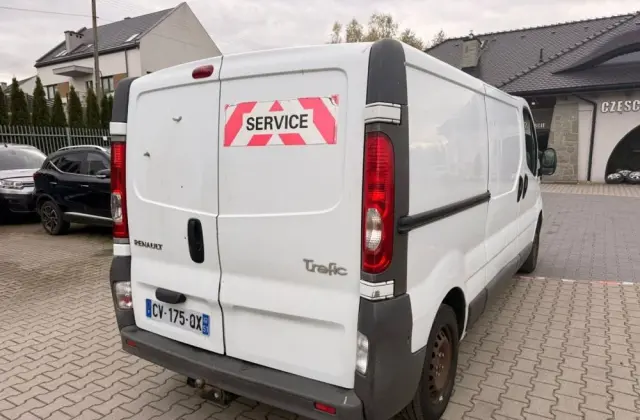 RENAULT Trafic Vivaro Opel LONG dlugi 2.0 dci 