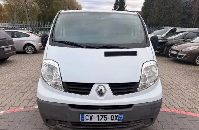 RENAULT Trafic Vivaro Opel LONG dlugi 2.0 dci 