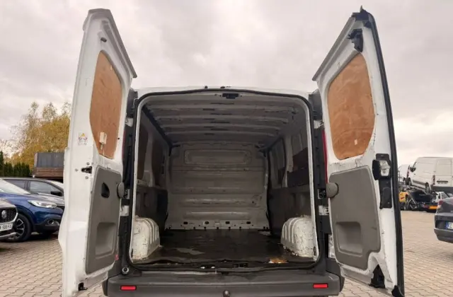 RENAULT Trafic Vivaro Opel LONG dlugi 2.0 dci 
