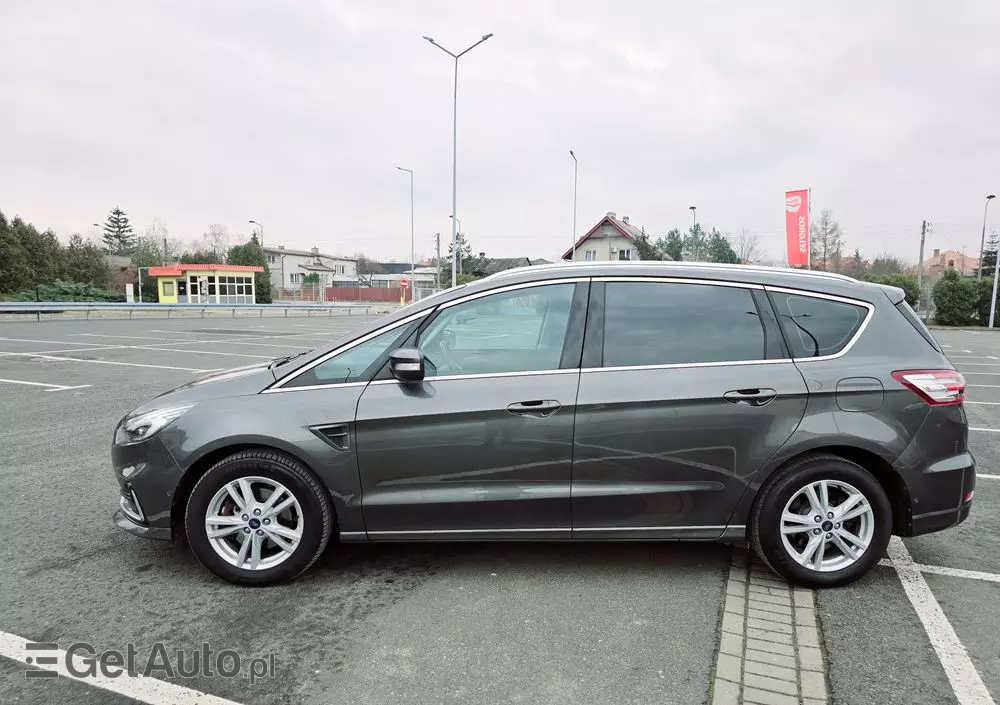 FORD S-Max 2.0 EcoBlue Titanium
