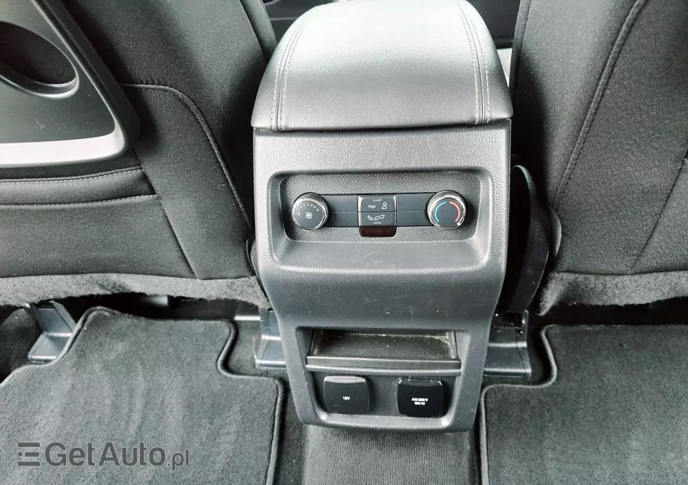 FORD S-Max 2.0 EcoBlue Titanium