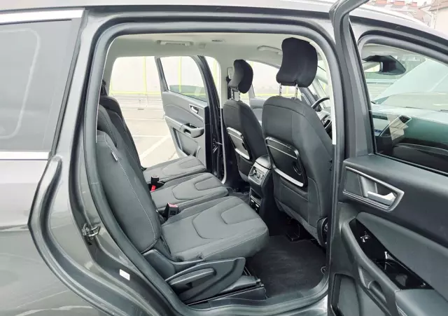 FORD S-Max 2.0 EcoBlue Titanium