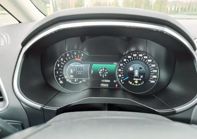 FORD S-Max 2.0 EcoBlue Titanium