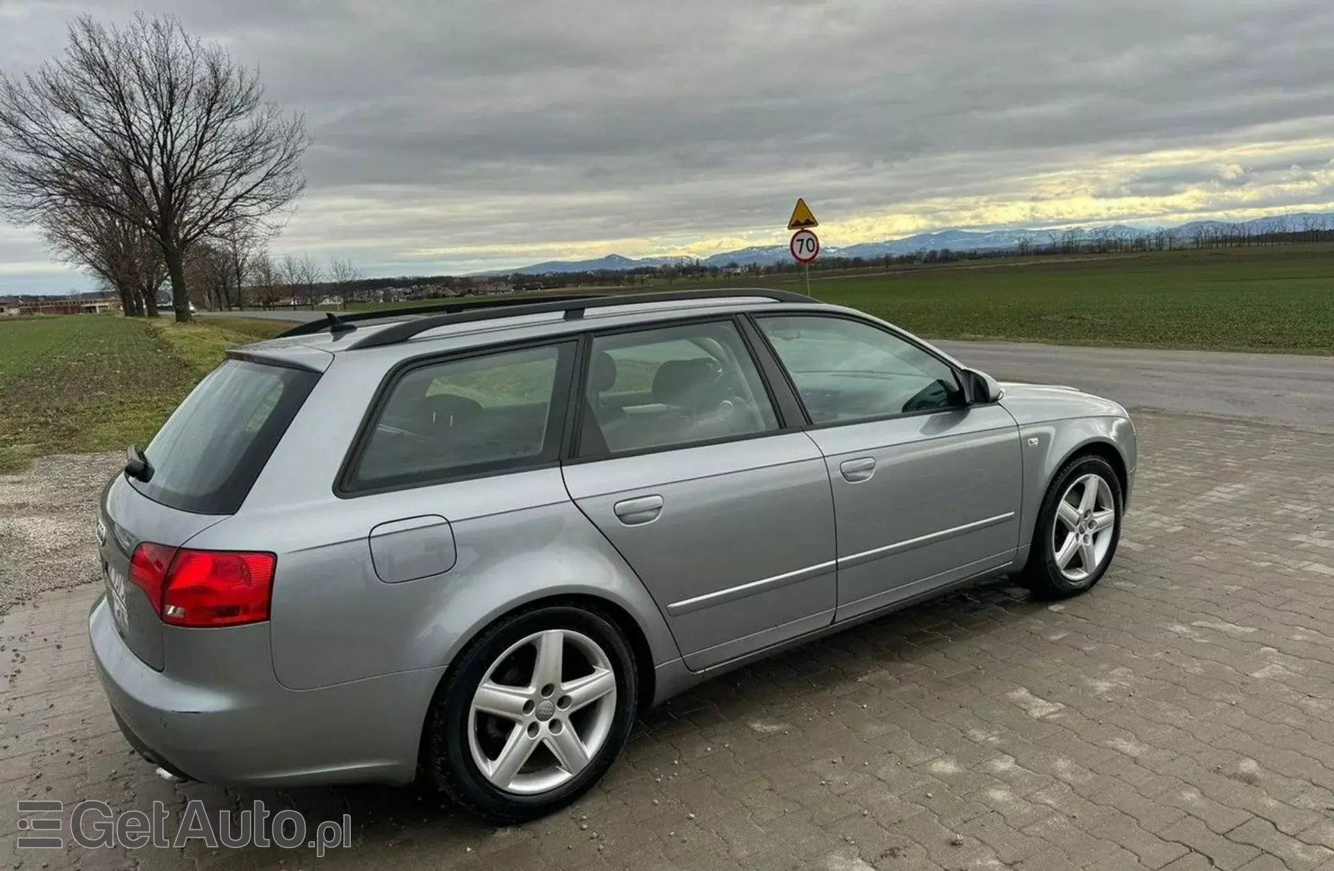 AUDI A4 