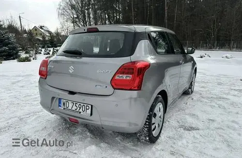 SUZUKI Swift 