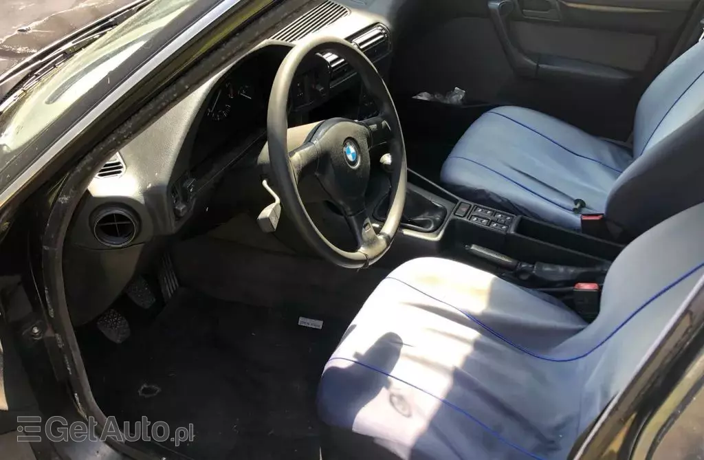 BMW Seria 5 520i 24V (150 KM)
