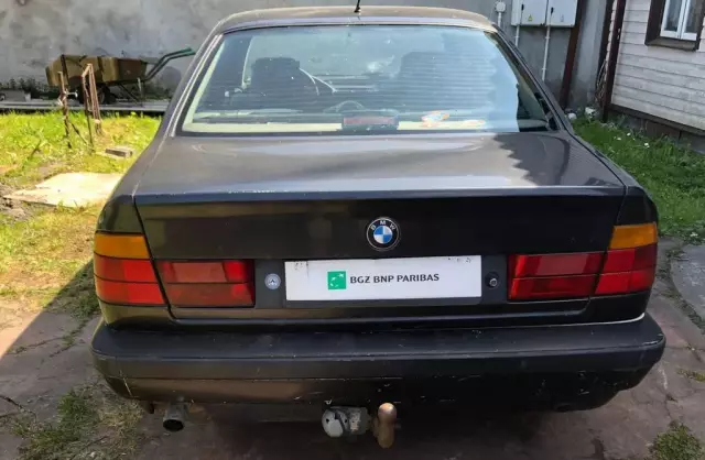 BMW Seria 5 520i 24V (150 KM)