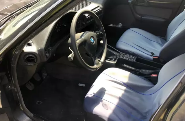 BMW Seria 5 520i 24V (150 KM)