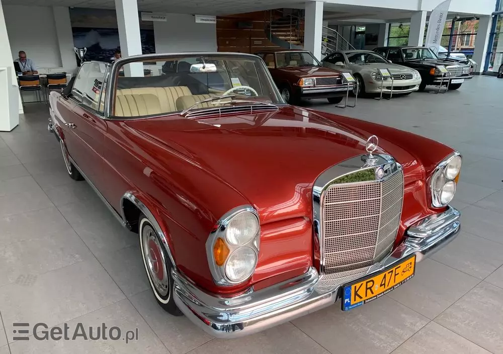 MERCEDES-BENZ 220 SE W 111 