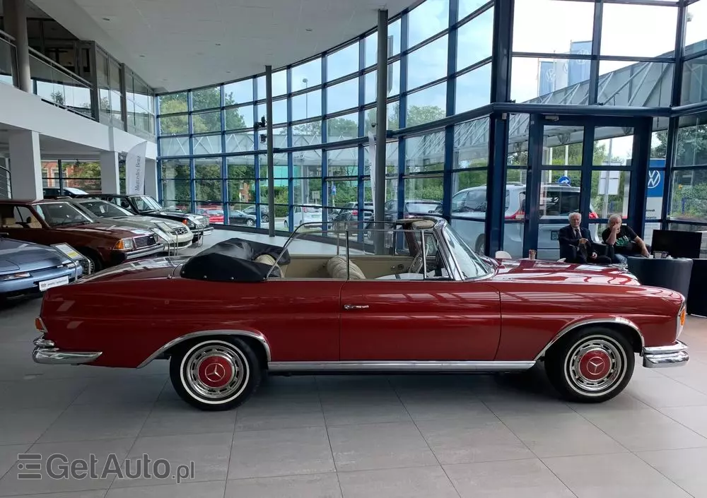 MERCEDES-BENZ 220 SE W 111 