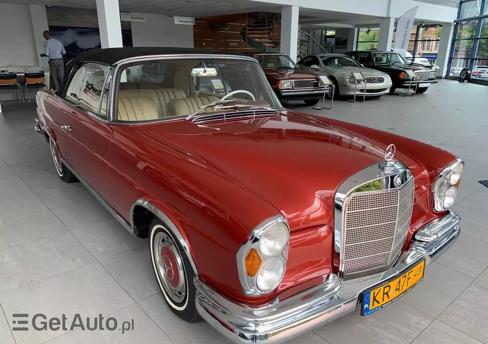 MERCEDES-BENZ 220 SE W 111 