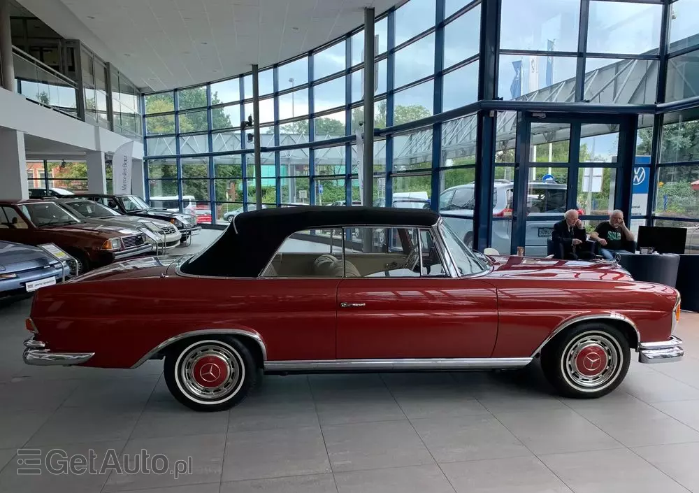 MERCEDES-BENZ 220 SE W 111 