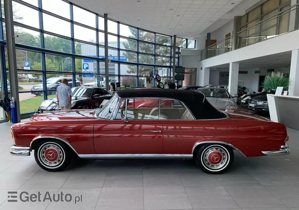 MERCEDES-BENZ 220 SE W 111 