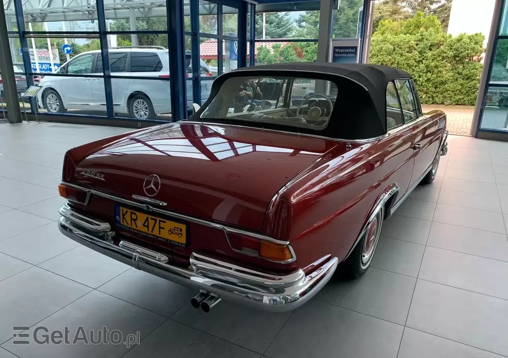 MERCEDES-BENZ 220 SE W 111 