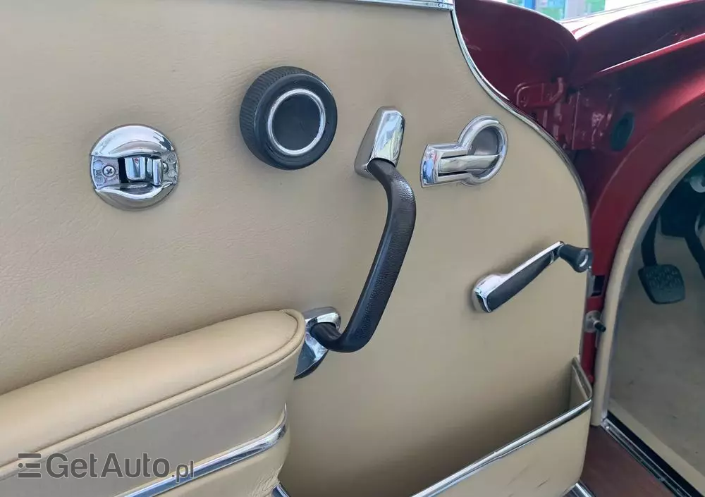 MERCEDES-BENZ 220 SE W 111 