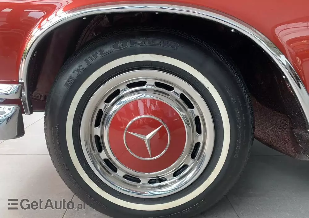 MERCEDES-BENZ 220 SE W 111 