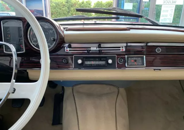 MERCEDES-BENZ 220 SE W 111 