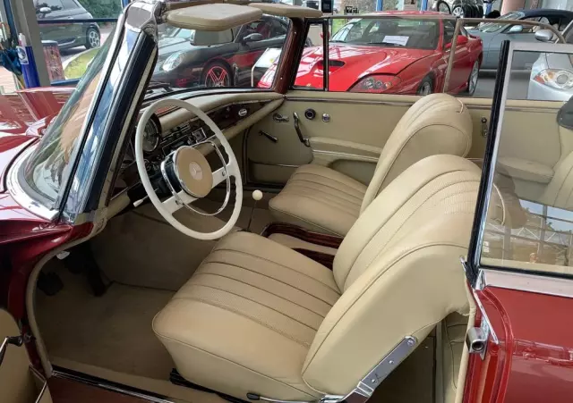 MERCEDES-BENZ 220 SE W 111 