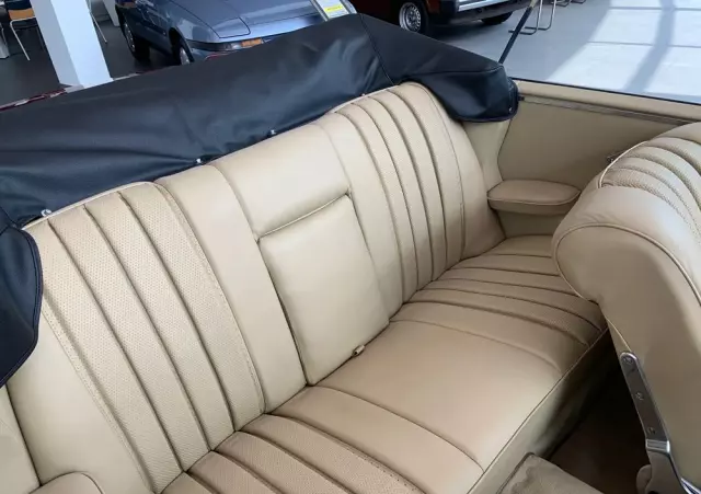 MERCEDES-BENZ 220 SE W 111 