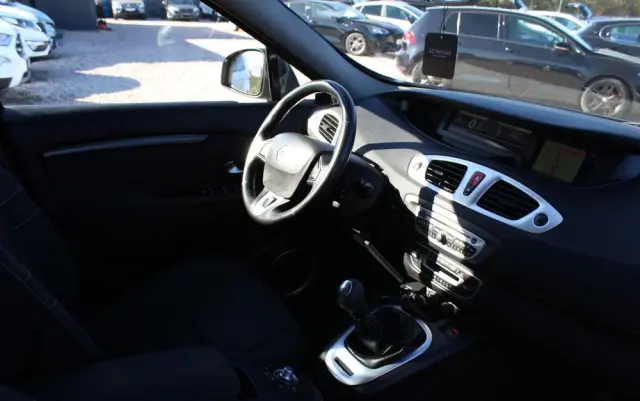 RENAULT Scenic 1.9 dCi Expression
