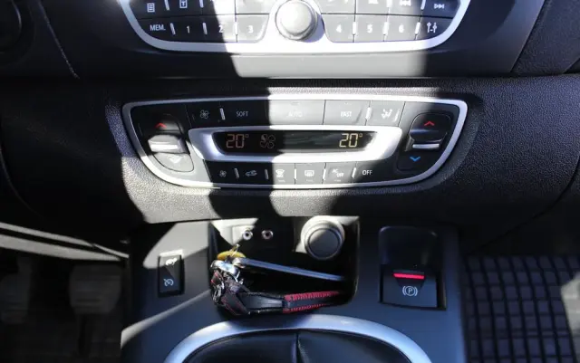 RENAULT Scenic 1.9 dCi Expression