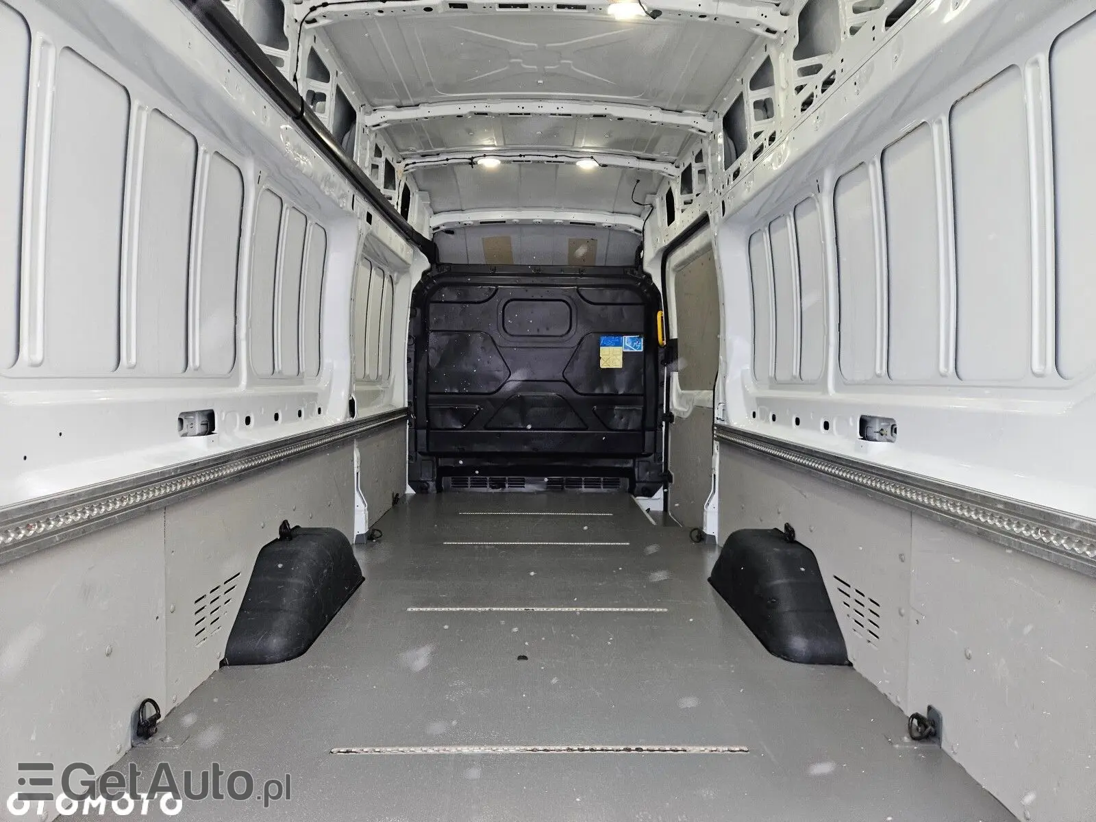 FORD Transit L4H3 Trend