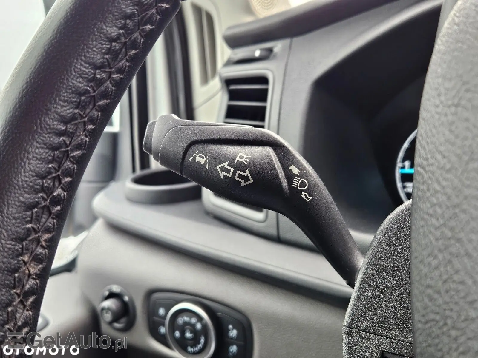 FORD Transit L4H3 Trend