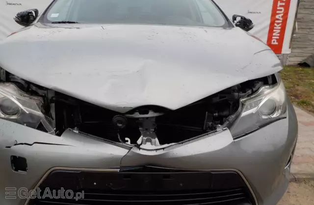 TOYOTA Auris 