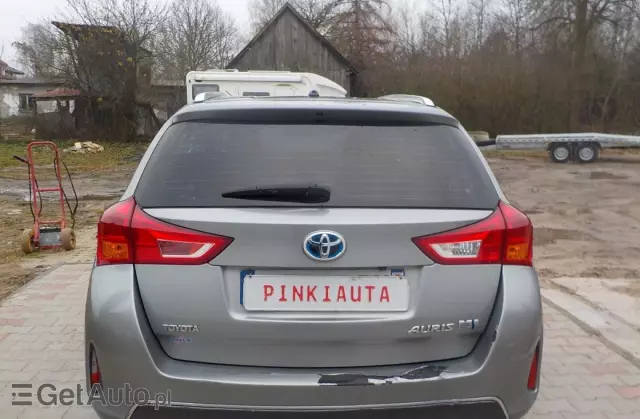 TOYOTA Auris 