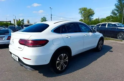 MERCEDES-BENZ GLC 